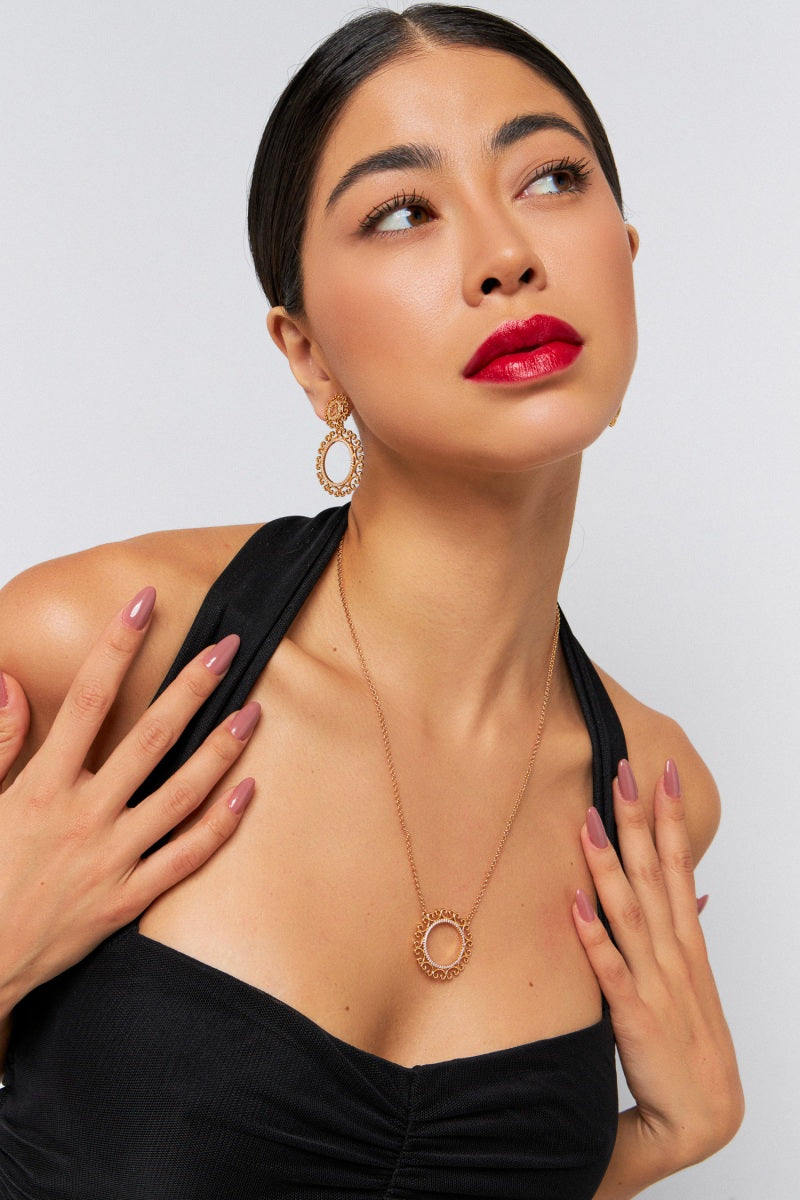 Renaissance Lace Pendulum Earrings